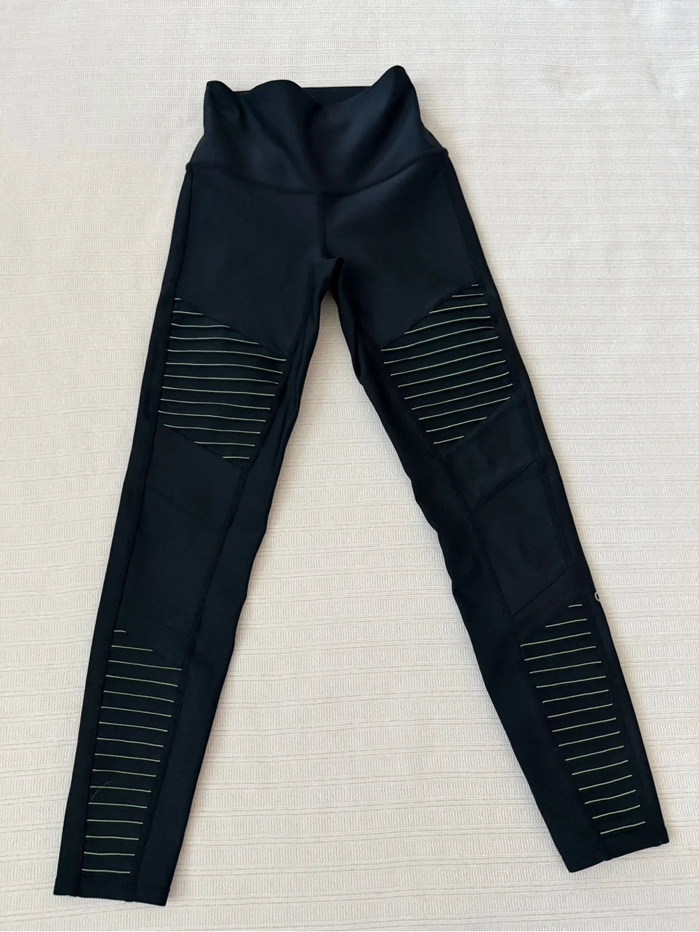 ALO Yoga Airlift 7/8 Moto Leggings Black Neon Green High Waist